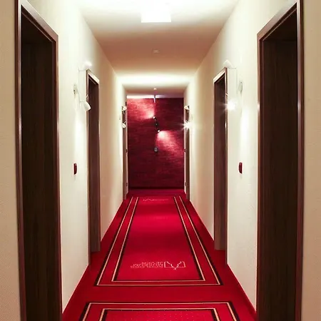Im Schützenhof, 3* Jever